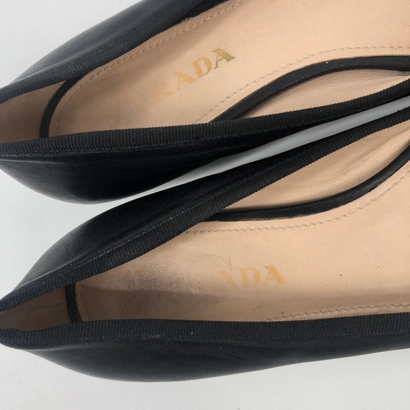 Prada Bow Logo Pointed Toe Flat in Black Leather Shoes Size 7 - Picture 5 of 7
